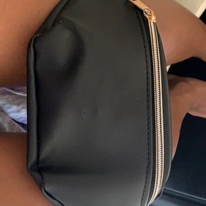 Plain black Fanny pack